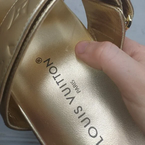 Louis Vuitton Gold Buckle Bom Dia Monogram Flat Slide Sandal - Picture 4 of 14